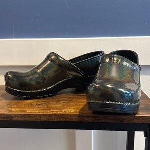 Dansko Olive Green Iridescent Glitter  Patent Leather Clog Size 41